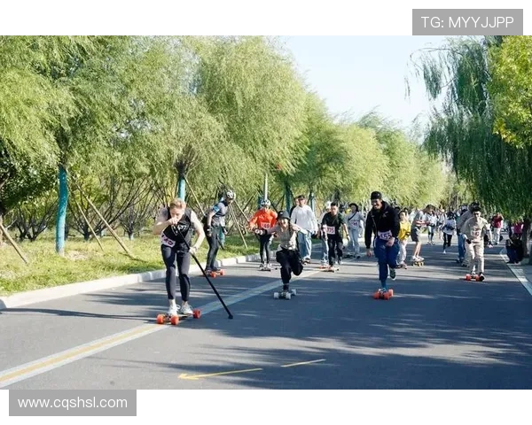 深圳滑板队勇闯城市马拉松的奋斗历程与精彩瞬间 深圳滑板队勇闯城市马拉松的奋斗历程与精彩瞬间