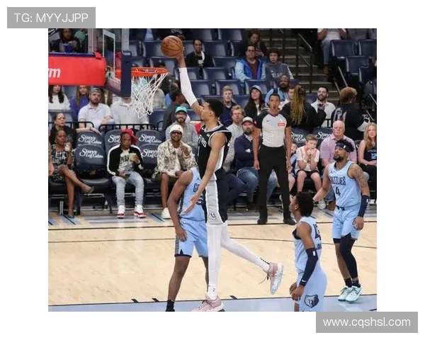 文班亚马新秀赛季表现惊艳场均20分10篮板3盖帽引领联盟