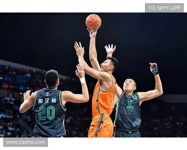 易建联的篮球传奇之路:从青涩少年到国家队核心的辉煌历程